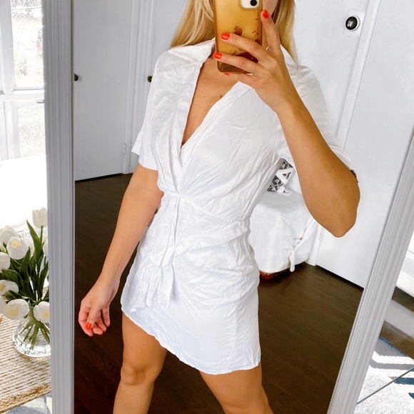 🤍 ZARA WHITE SATIN SHORT SLEEVE FLAP MINI DRESS! - Picture 2 of 16